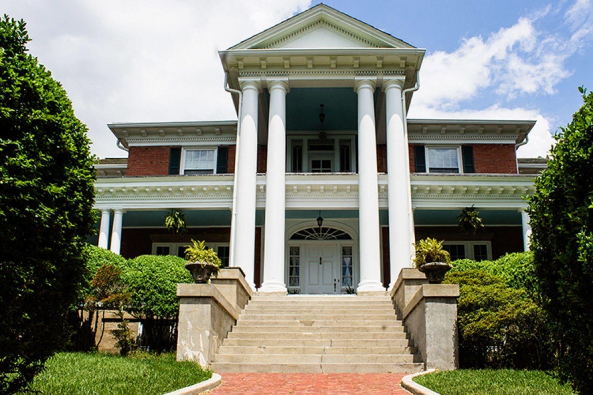 Hill Crest Bed & Breakfast Clifton Forge Exteriör bild